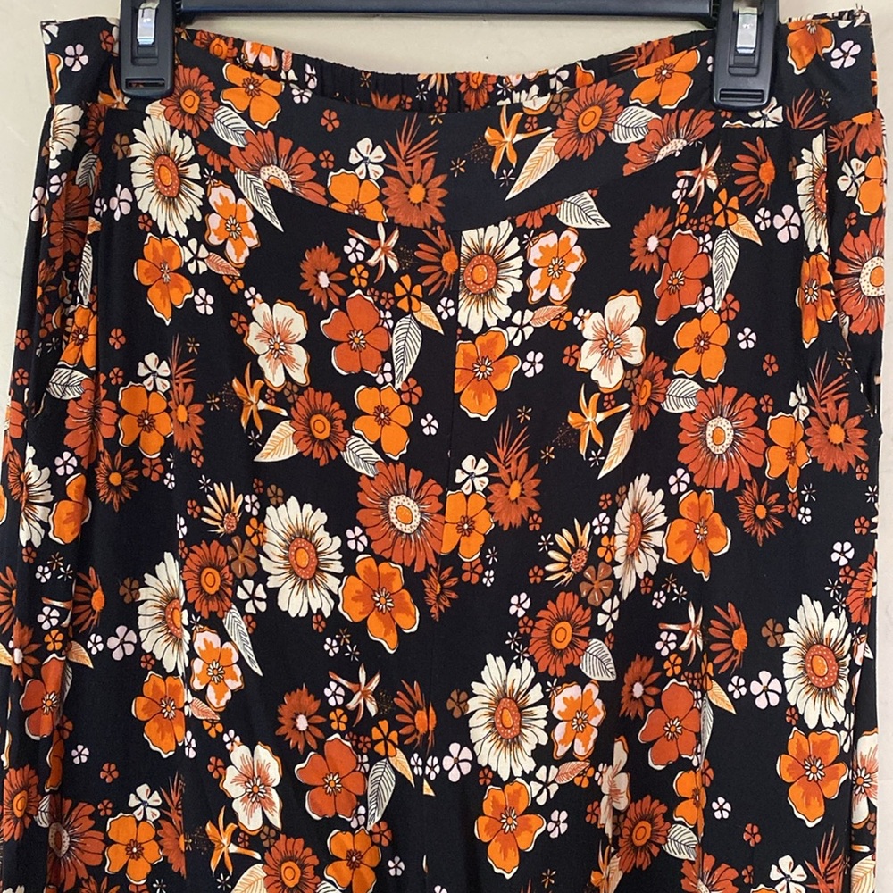 XL floral, flowy wide leg pants - Picture 3 of 9